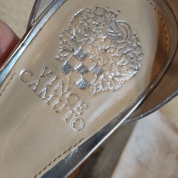 👍 Vince Camuto Siver Heels Size 9. A14 - Picture 9 of 9